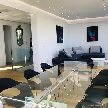 S Villa *
